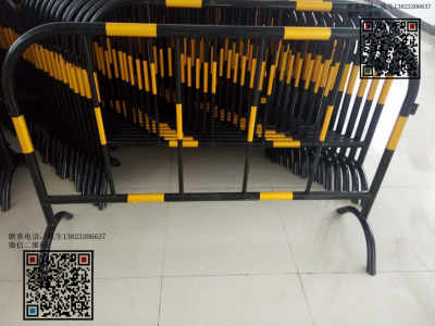 深圳各類交通產品生產廠家移動鐵馬,施工護欄,基坑護欄廠家